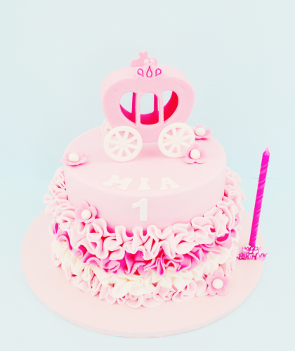 NEW carriage cake, princess cake
