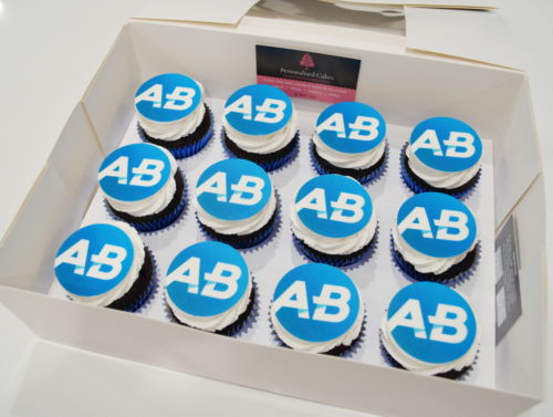 Logo cupcakes