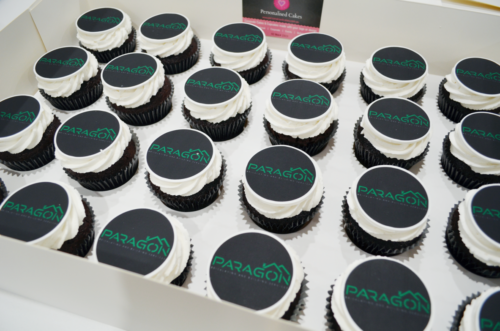 logo cupcakes