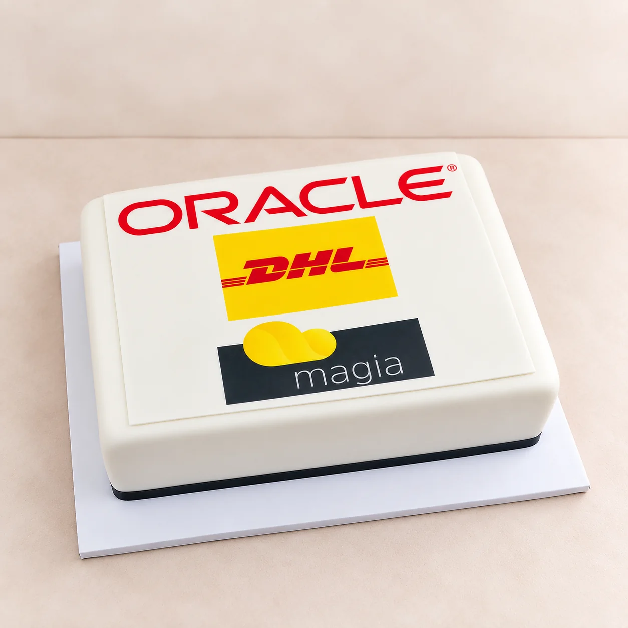 Oracle, DHL and Magia branded cake