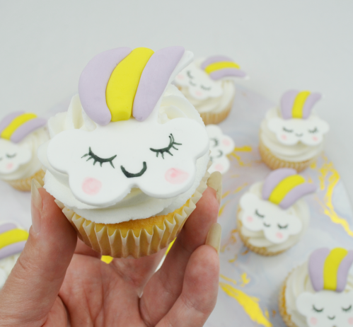 unicorn cloud cupcake